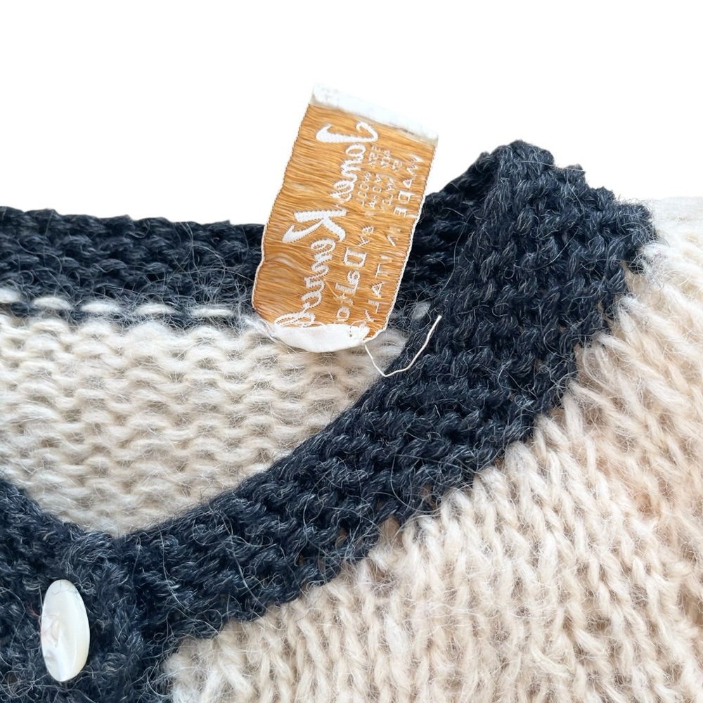 Vintage Hand Knit Floral Wool Mohair Blend Cardigan Cream Chunky Made Italy XS/S - Picture 8 of 17